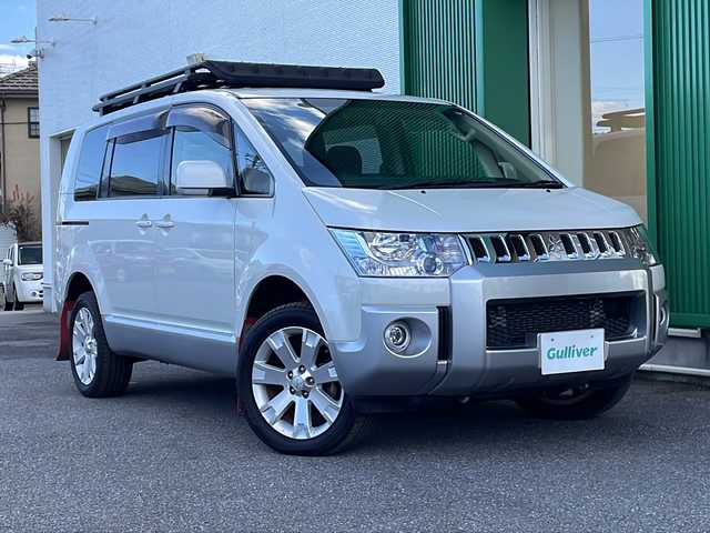 三菱 デリカＤ：５ D－Power package 岐阜県 2019(平31)年 7.8万km ウォームホワイトP/スターリングシルバーM 禁煙車/社外8型ナビ/フリップダウンモニター/バックカメラ/両側パワースライドドア/シートヒーター/パドルシフト/スマートキー/フォグランプ/HIDヘッドライト/オートライト/ルーフキャリア/リアラダー/マッドガード