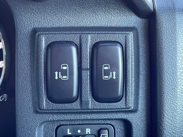 三菱 デリカＤ：５ D－Power package 岐阜県 2019(平31)年 7.8万km ウォームホワイトP/スターリングシルバーM 禁煙車/社外8型ナビ/フリップダウンモニター/バックカメラ/両側パワースライドドア/シートヒーター/パドルシフト/スマートキー/フォグランプ/HIDヘッドライト/オートライト/ルーフキャリア/リアラダー/マッドガード