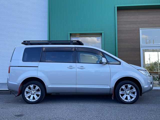 三菱 デリカＤ：５ D－Power package 岐阜県 2019(平31)年 7.8万km ウォームホワイトP/スターリングシルバーM 禁煙車/社外8型ナビ/フリップダウンモニター/バックカメラ/両側パワースライドドア/シートヒーター/パドルシフト/スマートキー/フォグランプ/HIDヘッドライト/オートライト/ルーフキャリア/リアラダー/マッドガード