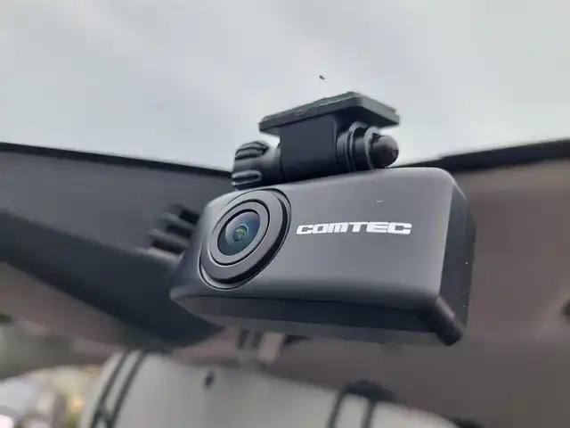 スズキ スイフト スポーツ 東京都 2024(令6)年 1.3万km スーパーブラックパール 社外7インチナビ/Bluetooth/HDMI/TV/全周囲カメラ/衝突被害軽減システム/オートライト/レーンアシスト/レーダークルーズコントロール/クリアランスソナー/運転席シートヒーター/LEDヘッドライト/フォグランプ/プッシュスタート/スマートキー/純正17インチアルミホイール/ダブル+サイドエアバッグ/デジタルインナーミラー/ドライブレコーダー