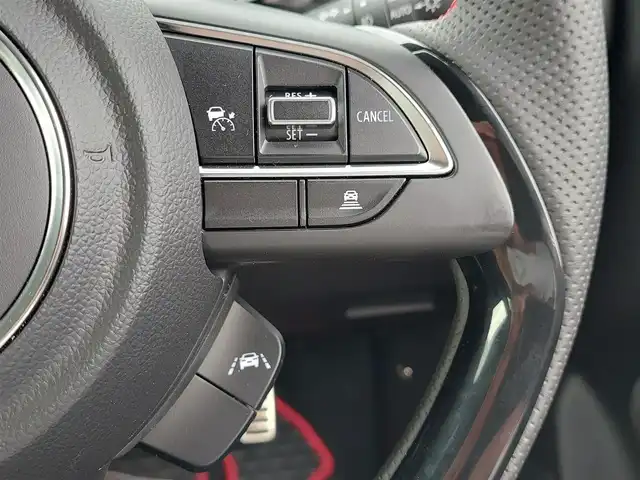 スズキ スイフト スポーツ 東京都 2024(令6)年 1.3万km スーパーブラックパール 社外7インチナビ/Bluetooth/HDMI/TV/全周囲カメラ/衝突被害軽減システム/オートライト/レーンアシスト/レーダークルーズコントロール/クリアランスソナー/運転席シートヒーター/LEDヘッドライト/フォグランプ/プッシュスタート/スマートキー/純正17インチアルミホイール/ダブル+サイドエアバッグ/デジタルインナーミラー/ドライブレコーダー