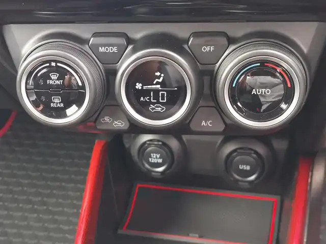 スズキ スイフト スポーツ 東京都 2024(令6)年 1.3万km スーパーブラックパール 社外7インチナビ/Bluetooth/HDMI/TV/全周囲カメラ/衝突被害軽減システム/オートライト/レーンアシスト/レーダークルーズコントロール/クリアランスソナー/運転席シートヒーター/LEDヘッドライト/フォグランプ/プッシュスタート/スマートキー/純正17インチアルミホイール/ダブル+サイドエアバッグ/デジタルインナーミラー/ドライブレコーダー