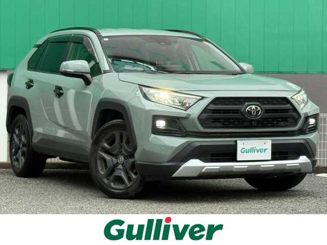 トヨタ ＲＡＶ４ アドベンチャー 千葉県 2022(令4)年 9万km アーバンカーキ 純正ディスプレイオーディオ/Bluetooth/USB/レーダークルーズコントロール/パノラミックビューモニター/バックカメラ/パワーバックドア/前後ドライブレコーダー/レザーシート/シートヒーター/ベンチレーション/パワーシート/ETC2.0/ブラインドスポットモニター/トヨタセーフティセンス/オートライト/オートハイビーム/LEDヘッドライト/フォグランプ/純正19インチAW
