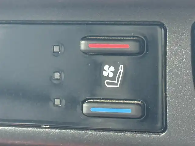 トヨタ ＲＡＶ４ アドベンチャー 千葉県 2022(令4)年 9万km アーバンカーキ 純正ディスプレイオーディオ/Bluetooth/USB/レーダークルーズコントロール/パノラミックビューモニター/バックカメラ/パワーバックドア/前後ドライブレコーダー/レザーシート/シートヒーター/ベンチレーション/パワーシート/ETC2.0/ブラインドスポットモニター/トヨタセーフティセンス/オートライト/オートハイビーム/LEDヘッドライト/フォグランプ/純正19インチAW