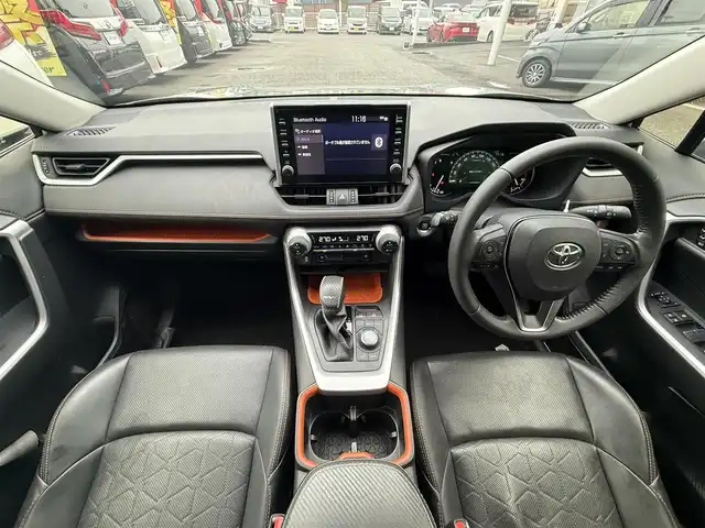 トヨタ ＲＡＶ４ アドベンチャー 千葉県 2022(令4)年 9万km アーバンカーキ 純正ディスプレイオーディオ/Bluetooth/USB/レーダークルーズコントロール/パノラミックビューモニター/バックカメラ/パワーバックドア/前後ドライブレコーダー/レザーシート/シートヒーター/ベンチレーション/パワーシート/ETC2.0/ブラインドスポットモニター/トヨタセーフティセンス/オートライト/オートハイビーム/LEDヘッドライト/フォグランプ/純正19インチAW