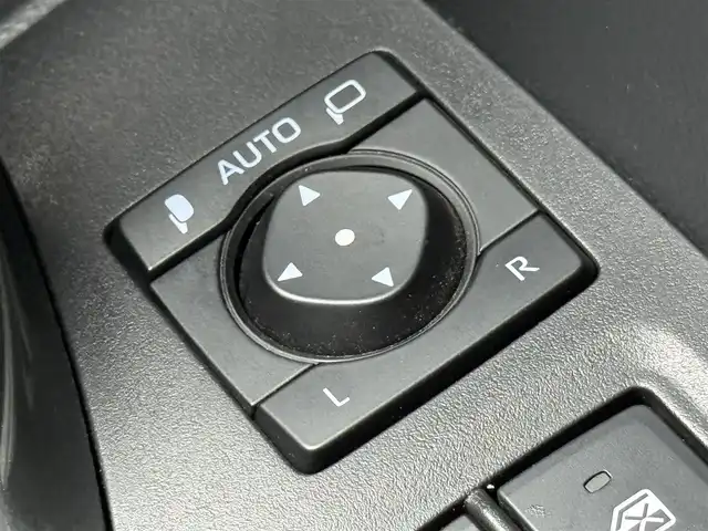 トヨタ ＲＡＶ４ アドベンチャー 千葉県 2022(令4)年 9万km アーバンカーキ 純正ディスプレイオーディオ/Bluetooth/USB/レーダークルーズコントロール/パノラミックビューモニター/バックカメラ/パワーバックドア/前後ドライブレコーダー/レザーシート/シートヒーター/ベンチレーション/パワーシート/ETC2.0/ブラインドスポットモニター/トヨタセーフティセンス/オートライト/オートハイビーム/LEDヘッドライト/フォグランプ/純正19インチAW