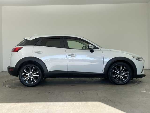 マツダ ＣＸ－３ 20S プロアクティブ 兵庫県 2017(平29)年 3万km セラミックM ・衝突軽減ブレーキ・/・レーンキープアシスト/・ブラインドスポットモニター/・ヘッドアップディスプレイ/・純正ナビ＆TV＆BT＆DVD＆USB/・バックカメラ/・ETC/・スマートキー/・プッシュスタート/・スペアキー/・パドルシフト/・純正18インチアルミホイール/・純正フロアマット/・アイドリングストップ/・LEDヘッドライト/・オートライト