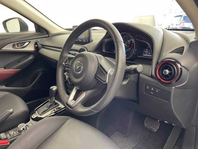 マツダ ＣＸ－３ 20S プロアクティブ 兵庫県 2017(平29)年 3万km セラミックM ・衝突軽減ブレーキ・/・レーンキープアシスト/・ブラインドスポットモニター/・ヘッドアップディスプレイ/・純正ナビ＆TV＆BT＆DVD＆USB/・バックカメラ/・ETC/・スマートキー/・プッシュスタート/・スペアキー/・パドルシフト/・純正18インチアルミホイール/・純正フロアマット/・アイドリングストップ/・LEDヘッドライト/・オートライト