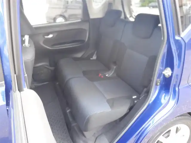 スバル ステラ カスタム R スマートアシスト 静岡県 2016(平28)年 6.6万km 青  ワンオーナー(保証書あり)/ 4WD / スマートアシスト / スマートキー/ プッシュスタート/ カロッツェリア SDナビ(AVIC-RZ99)/ バックカメラ/ 前後ドライブレコーダー/ 運転席シートヒーター/ ETC/ 純正LEDヘッドライト/ フォグランプ/ 純正フロアマット/ 純正ドアバイザー