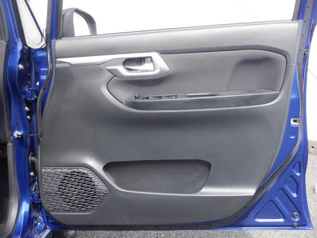 スバル ステラ カスタム R スマートアシスト 静岡県 2016(平28)年 6.6万km 青  ワンオーナー(保証書あり)/ 4WD / スマートアシスト / スマートキー/ プッシュスタート/ カロッツェリア SDナビ(AVIC-RZ99)/ バックカメラ/ 前後ドライブレコーダー/ 運転席シートヒーター/ ETC/ 純正LEDヘッドライト/ フォグランプ/ 純正フロアマット/ 純正ドアバイザー