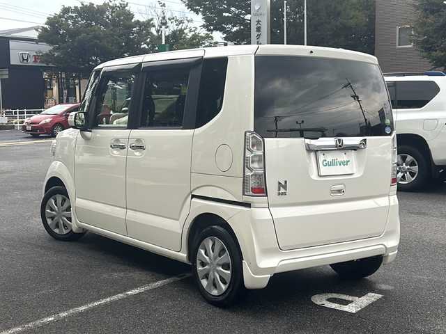 ホンダ Ｎ ＢＯＸ G SSパッケージ 鳥取県 2016(平28)年 1.3万km プレミアムホワイトパールⅡ Ｇ特別仕様車 ＳＳパッケージ/ナビ装着用スペシャルパッケージ＋ETC車載器(ナビ連動)/オートエアコン（プラズマクラスター搭載）/アレルクリーンシート/運転席シートハイトアジャスター/車速連動バリアブル間欠ワイパー/リア左側パワースライドドア＋イージークローザー（両側）/リアシートスライド＋シートバックテーブル/リア右側パワースライドドア/あんしんパッケージ/ディスチャージヘッドライト(オートライトコントロール機構付)/オートリトラミラー/ハーフシェイドフロントウィンドウ/360°スーパーUV・IRカットパッケージ/リア席サンシェード/親水/ヒーテッドドアミラー/フロントドア撥水ガラス/シートヒーター