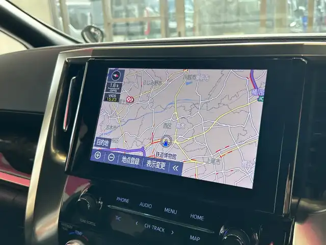 トヨタ アルファードハイブリット S タイプゴールドⅢ 埼玉県 2023(令5)年 2.2万km ブラック セーフティセンス/純正メーカーナビ/ BT/USB/フルセグ/バックカメラ/フリップダウンモニター/両側電動スライドドア/パワーバックドア/サンルーフ/純正17インチアルミホイール/オートブレーキホールド/デジタルインナーミラー/レーダークルーズコントロール/レーンキープアシスト/ハーフレザーシート/ETC/スマートキー/禁煙車