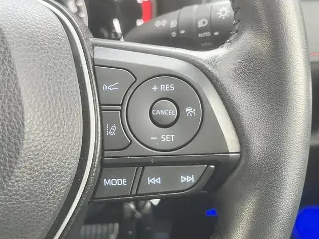 トヨタ ＲＡＶ４ アドベンチャー オフロードPKG 島根県 2021(令3)年 2.7万km アティチュードブラックマイカ 4WD/社外９型ナビ(ALPINE)　/(AM/FM/フルセグTV/ＤＶＤ再生/Ｂｌｕｅｔｏｏｔｈ接続)　/前後ドライブレコーダー　/ＥＴＣ　/バックカメラ　/レーダークルーズコントロール　/前後コーナーセンサー　/レーンアシスト/プリクラッシュセーフティ/レザーシート(黒)　/運転席パワーシート/電動パーキングブレーキ/オートホールド　/オートハイビーム／ライト　/純正ＬＥＤライト/純正18インチアルミホイール/純正フロアマット/スペアキー1本