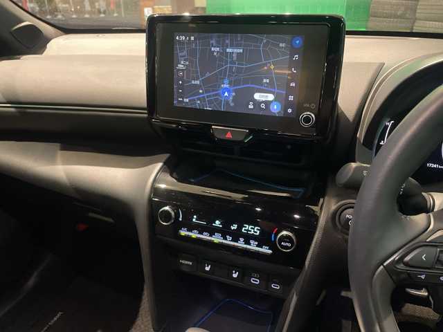 トヨタ ヤリスクロス ハイブリッド Z 福島県 2024(令6)年 1.8万km プラチナホワイトパールマイカ ワンオーナー車/登録時走行距離17/241km/モデリスタエアロ（ADVANCE ROBUST STYLE）/取扱説明書/記録簿/保証書/純正ディスプレイオーディオPlus/（コネクティッドナビ対応、8インチ）/〇フルセグTV（走行視聴不可）/〇Bluetooth/〇Applecarplay/〇ＨＤＭＩ接続端子/〇ＴｉｐｅＣ接続端子/ステアリングヒーター/パワーシート（Ｄ席）/シートヒーター（Ｄ＋Ｎ席）/純正ETC2.0/全方位カメラ/クルーズコントロール（追従機能付き）/ＢＳＭ/ＰＤＡ/ＲＣＴＡ/ＰＡＳＢ/安心降車アシスト/ＲＳＡ/クリアランスソナー（前後）/社外ナビ（前後）/スマートキー/スペアキー（1本）/寒冷地仕様/センターコンソール/AAC