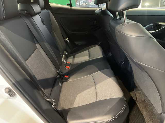 トヨタ ヤリスクロス ハイブリッド Z 福島県 2024(令6)年 1.8万km プラチナホワイトパールマイカ ワンオーナー車/登録時走行距離17/241km/モデリスタエアロ（ADVANCE ROBUST STYLE）/取扱説明書/記録簿/保証書/純正ディスプレイオーディオPlus/（コネクティッドナビ対応、8インチ）/〇フルセグTV（走行視聴不可）/〇Bluetooth/〇Applecarplay/〇ＨＤＭＩ接続端子/〇ＴｉｐｅＣ接続端子/ステアリングヒーター/パワーシート（Ｄ席）/シートヒーター（Ｄ＋Ｎ席）/純正ETC2.0/全方位カメラ/クルーズコントロール（追従機能付き）/ＢＳＭ/ＰＤＡ/ＲＣＴＡ/ＰＡＳＢ/安心降車アシスト/ＲＳＡ/クリアランスソナー（前後）/社外ナビ（前後）/スマートキー/スペアキー（1本）/寒冷地仕様/センターコンソール/AAC