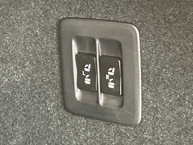 レクサス ＲＸ 450h バージョンL 愛知県 2018(平30)年 3.2万km グラファイトブラックガラスフレーク レクサスセーフティセンス/純正12.3型ナビ　SDカードなし/三眼LEDヘッドライト/全方位カメラ/レーダークルーズコントロール/シートヒーター/エアシート/バックカメラ/電動リアゲート/パワーシート/ヘッドアップディスプレイ/コーナーセンサー/純正アルミホイール/ETC2.0/ブラインドスポットモニター/ステアリングヒーター/オートマチックハイビーム/ドライブレコーダー/衝突軽減システム/フルセグ/CD DVD/Bluetooth/ステアリングスイッチ/スマートキー/プッシュスタート