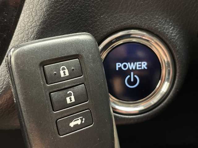 レクサス ＲＸ 450h バージョンL 愛知県 2018(平30)年 3.2万km グラファイトブラックガラスフレーク レクサスセーフティセンス/純正12.3型ナビ　SDカードなし/三眼LEDヘッドライト/全方位カメラ/レーダークルーズコントロール/シートヒーター/エアシート/バックカメラ/電動リアゲート/パワーシート/ヘッドアップディスプレイ/コーナーセンサー/純正アルミホイール/ETC2.0/ブラインドスポットモニター/ステアリングヒーター/オートマチックハイビーム/ドライブレコーダー/衝突軽減システム/フルセグ/CD DVD/Bluetooth/ステアリングスイッチ/スマートキー/プッシュスタート