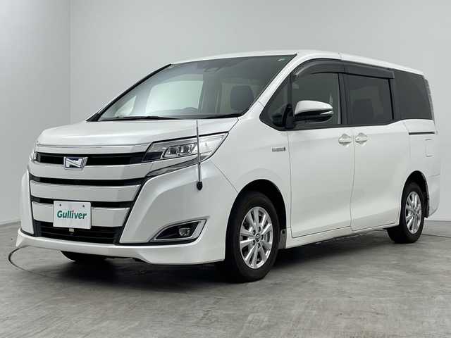 トヨタ ノア ハイブリッド G 三重県 2017(平29)年 6.5万km ホワイトパールクリスタルシャイン 禁煙車 /社外ナビ/・CD/DVD/AM/FM/iPod/SD/フルセグ/iPod/Bluetooth/前席シートヒーター/Alpineフリップダウンモニター/クルーズコントロール/プリクラッシュセーフティ/レーンキープアシスト/オートハイビーム/オートライト/プッシュスタート/スマートキー/スペアキー/両側パワースライドドア/純正１５インチAW