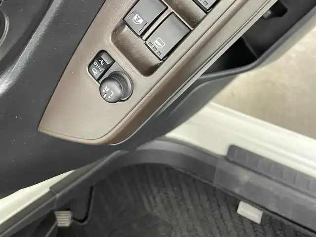 トヨタ ルーミー G－T 群馬県 2016(平28)年 4.4万km パールホワイトⅢ ・純正7インチナビ/・バックカメラ/・両側パワースライドドア/・クルーズコントロール/・衝突軽減ブレーキ/・シートヒーター/・ステアリングリモコン/・ドライブレコーダー/・ETC/・スマートキー/・禁煙車