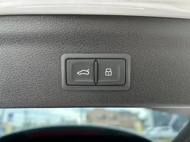 アウディ Ｑ３ 35TFSI アドバンスド 福岡県 2023(令5)年 3.9万km パール 純正ナビ/前席パワーシート/前席シートヒーター/電動リアゲート/ETC2.0/オートブレーキホールド/クルーズコントロール/コーナーセンサー/接近警告/サイドアシスト/Audiプレセンス