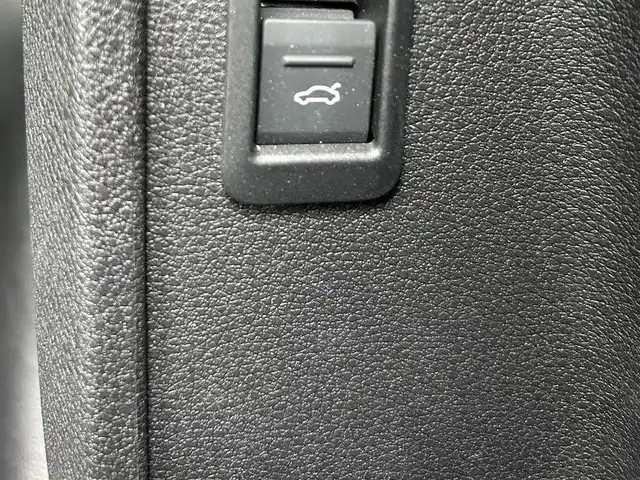 アウディ Ｑ３ 35TFSI アドバンスド 福岡県 2023(令5)年 3.9万km パール 純正ナビ/前席パワーシート/前席シートヒーター/電動リアゲート/ETC2.0/オートブレーキホールド/クルーズコントロール/コーナーセンサー/接近警告/サイドアシスト/Audiプレセンス