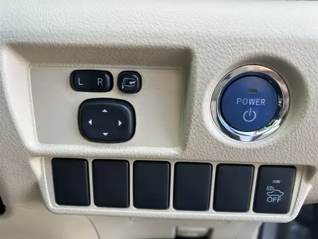 トヨタ ＳＡＩ S 埼玉県 2016(平28)年 4.3万km シルバーM 登録時42181km/純正ナビ（フルセグTV/AM/FM/BT）/Bカメラ/純正16インチAW/純正LEDヘッドライト/純正ドライブレコーダー（前）/純正フロアマット/純正ドアバイザー/D席パワーシート/ビルトインＥＴＣ/プッシュスタート/スマートキー/スペアキー1本/ステアリングスイッチ/保証書/車両/ナビ取扱説明書