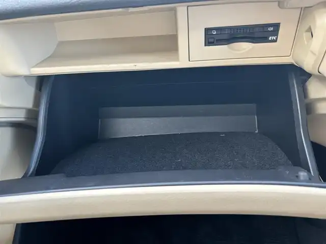 トヨタ ＳＡＩ S 埼玉県 2016(平28)年 4.3万km シルバーM 登録時42181km/純正ナビ（フルセグTV/AM/FM/BT）/Bカメラ/純正16インチAW/純正LEDヘッドライト/純正ドライブレコーダー（前）/純正フロアマット/純正ドアバイザー/D席パワーシート/ビルトインＥＴＣ/プッシュスタート/スマートキー/スペアキー1本/ステアリングスイッチ/保証書/車両/ナビ取扱説明書