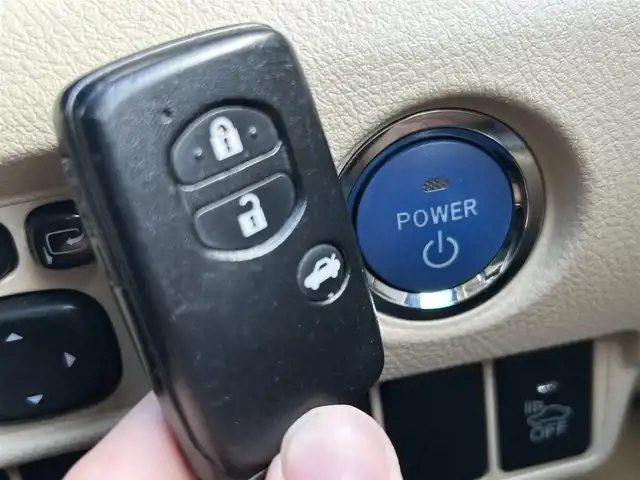 トヨタ ＳＡＩ S 埼玉県 2016(平28)年 4.3万km シルバーM 登録時42181km/純正ナビ（フルセグTV/AM/FM/BT）/Bカメラ/純正16インチAW/純正LEDヘッドライト/純正ドライブレコーダー（前）/純正フロアマット/純正ドアバイザー/D席パワーシート/ビルトインＥＴＣ/プッシュスタート/スマートキー/スペアキー1本/ステアリングスイッチ/保証書/車両/ナビ取扱説明書