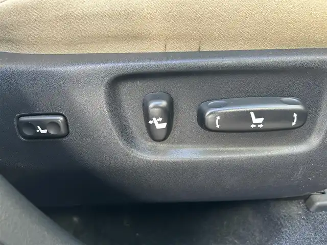 トヨタ ＳＡＩ S 埼玉県 2016(平28)年 4.3万km シルバーM 登録時42181km/純正ナビ（フルセグTV/AM/FM/BT）/Bカメラ/純正16インチAW/純正LEDヘッドライト/純正ドライブレコーダー（前）/純正フロアマット/純正ドアバイザー/D席パワーシート/ビルトインＥＴＣ/プッシュスタート/スマートキー/スペアキー1本/ステアリングスイッチ/保証書/車両/ナビ取扱説明書