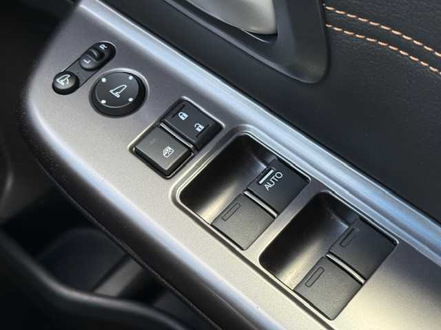 ホンダ フリード ハイブリット クロスター ホンダセンシング 長野県 2019(令1)年 4.7万km プレミアムクリスタルオレンジM ホンダ純正メモリナビ（VXM-204VFi）/FM・AM・DVD・CD・フルセグTV・USB/Bluetooth Audio/バックカメラ/純正15インチアルミホイール/スタッドレスタイヤ積み込み/両側パワースライドドア/クルーズコントロール/レーンキープアシスト/リアコーナーセンサー/衝突軽減ブレーキ/ハーフレザーシート/シートヒーター（DN席）/ワイパーデアイサー/革巻きステアリング/LEDヘッドライト/オートライト/フォグランプ/プッシュスタート/スマートキー/スペア1本/ドアバイザー/取扱説明書/保証書/ETC
