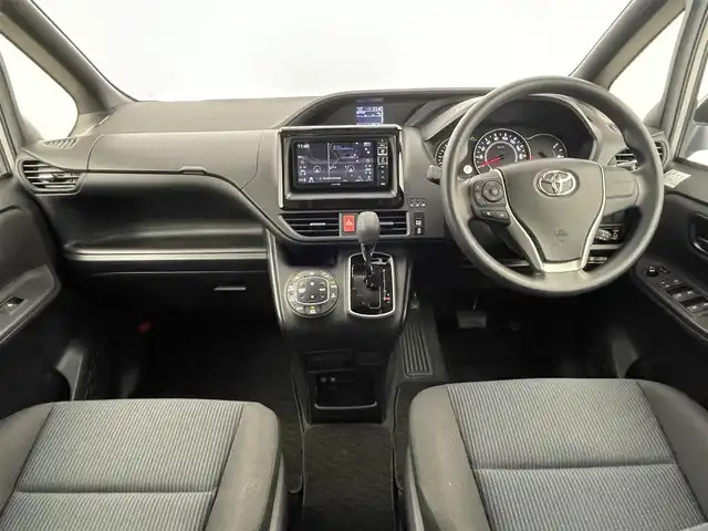 トヨタ ノア X 埼玉県 2017(平29)年 5.4万km アバンギャルドブロンズメタリック トヨタセーフティセンス/ALPINE製メモリナビ（7インチ）/ALPINE製フリップダウンモニター（12.8インチ）/フルセグTV/CD/DVD/BT/純正LEDヘッドライト/オートライト/オートハイビーム/社外ドライブレコーダー/バックカメラ/両側パワースライドドア/クルーズコントロール/プリクラッシュセーフティー/レーンディパーチャアラート/プッシュスタート/スマートキー×2/ETC/取扱説明書/保証書