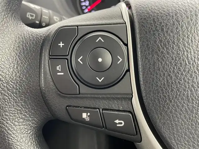 トヨタ ノア X 埼玉県 2017(平29)年 5.4万km アバンギャルドブロンズメタリック トヨタセーフティセンス/ALPINE製メモリナビ（7インチ）/ALPINE製フリップダウンモニター（12.8インチ）/フルセグTV/CD/DVD/BT/純正LEDヘッドライト/オートライト/オートハイビーム/社外ドライブレコーダー/バックカメラ/両側パワースライドドア/クルーズコントロール/プリクラッシュセーフティー/レーンディパーチャアラート/プッシュスタート/スマートキー×2/ETC/取扱説明書/保証書