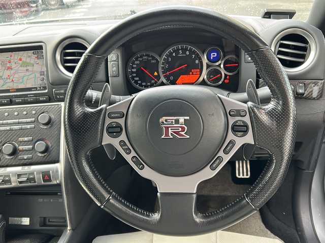 日産 ＧＴ－Ｒ プレミアムエディション 岩手県 2008(平20)年 9.2万km アルティメイトメタルシルバー ４WD/純正ナビ　/ＢＯＳＥスピーカー　/バックカメラ/社外フルセグTV　/ビルトインＥＴＣ　/ハーフレザーシート　/前席シートヒーター　/パドルシフト　/オートライト　/クルーズコントロール　/ナビステアリングスイッチ　　/ドアバイザー/フロアマット/保証書　取説