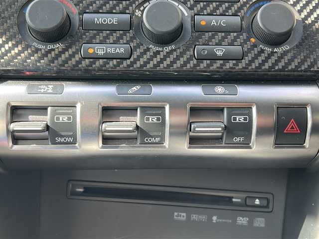 日産 ＧＴ－Ｒ プレミアムエディション 岩手県 2008(平20)年 9.2万km アルティメイトメタルシルバー ４WD/純正ナビ　/ＢＯＳＥスピーカー　/バックカメラ/社外フルセグTV　/ビルトインＥＴＣ　/ハーフレザーシート　/前席シートヒーター　/パドルシフト　/オートライト　/クルーズコントロール　/ナビステアリングスイッチ　　/ドアバイザー/フロアマット/保証書　取説