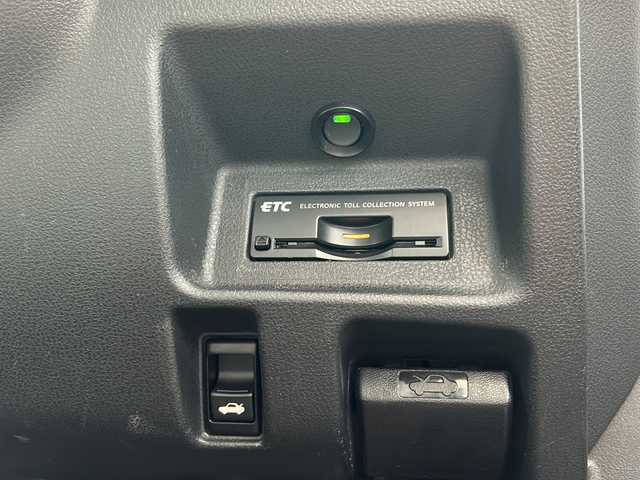 日産 ＧＴ－Ｒ プレミアムエディション 岩手県 2008(平20)年 9.2万km アルティメイトメタルシルバー ４WD/純正ナビ　/ＢＯＳＥスピーカー　/バックカメラ/社外フルセグTV　/ビルトインＥＴＣ　/ハーフレザーシート　/前席シートヒーター　/パドルシフト　/オートライト　/クルーズコントロール　/ナビステアリングスイッチ　　/ドアバイザー/フロアマット/保証書　取説