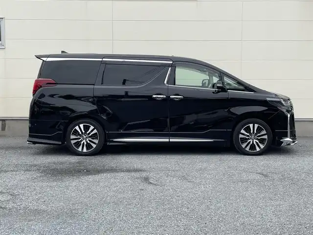 トヨタ アルファード S Cパッケージ 茨城県 2021(令3)年 10万km ブラック モデリスタエアロ　/ サンルーフ/　JBL/純正SDナビ/・Bt/CD/DVD/フルセグテレビ/ 純正フリップダウンモニター/ 全方位カメラ/ デジタルインナー/ ドライブレコーダー/ 黒革シート/ エアシート/ シートヒーター/ パワーシート/ エグゼクティブパワーシート/ トヨタセーフティセンス/ 両側パワースライドドア/ メタルブラック木目調革巻きステアリング/ ステアリングヒーター/ パーキングアシスト/ BSM/ サンシェード/ スペアキー/ ISOFIX