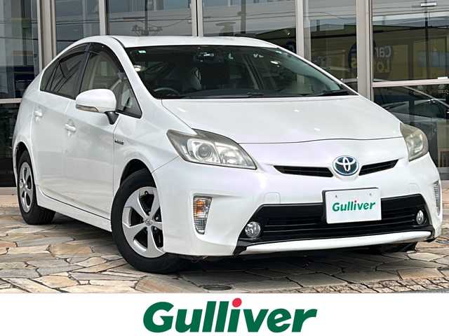 トヨタ プリウス G 静岡県 2013(平25)年 6.9万km ホワイトパールクリスタルシャイン ケンウッドナビ/・iPod/・SD/・USB/・FM/・AM/・フルセグTV/・CD/・DVD/・内蔵メモリ/・Bluetooth/主要装備/・ドライブレコーダー/・ＨＩＤヘッドライト/・フォグランプ/・ビルトインＥＴＣ/・サイドカーテンエアバッグ/・ステアリングスイッチ/・オートライト/・ＵＳＢ電源ソケット/・純正フロアマット