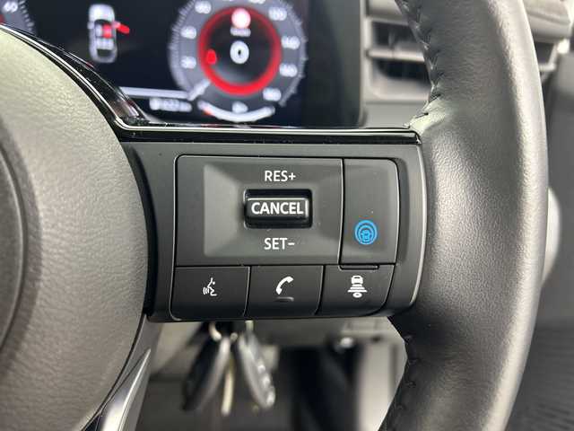 日産 オーラ G 三重県 2024(令6)年 1.9万km ピュアホワイトパール /禁煙車//純正ナビ/・フルセグ・Bluetooth・USB・AppleCarPlay・AndroidAuto・HDMI//アラウンドビューモニター//プロパイロット//BOSE//インテリジェントルームミラー//ブラインドスポットモニター//電子パーキング//オートホールド//オートハイビーム//エマージェンシーブレーキ//車線逸脱//前方ドライブレコーダー//ビルトインETC2.0//前後クリアランスソナー//革巻きステアリング//ステアリングスイッチ//LEDヘッドライト//オートライト