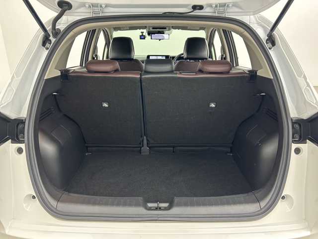 日産 オーラ G 三重県 2024(令6)年 1.9万km ピュアホワイトパール /禁煙車//純正ナビ/・フルセグ・Bluetooth・USB・AppleCarPlay・AndroidAuto・HDMI//アラウンドビューモニター//プロパイロット//BOSE//インテリジェントルームミラー//ブラインドスポットモニター//電子パーキング//オートホールド//オートハイビーム//エマージェンシーブレーキ//車線逸脱//前方ドライブレコーダー//ビルトインETC2.0//前後クリアランスソナー//革巻きステアリング//ステアリングスイッチ//LEDヘッドライト//オートライト