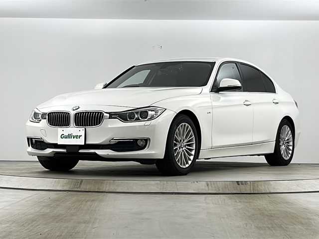 ＢＭＷ ３２０ｄ ラグジュアリー 愛知県 2013(平25)年 6.3万km パール 純正ナビ/CD/DVD/FM/AM/D席メモリ機能付きパワーシート/N席パワーシート/シートヒーター/バックカメラ/ドライブモード選択/ECOMODE/SPORTMODE/前後ドライブレコーダー/純正AW17インチ/クルーズコントロール/衝突軽減/アイドリングストップ/オートライト/フォグランプ/リアフォグランプ/ステアリングリモコン/プッシュスタート/スマートキー