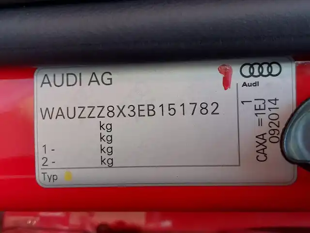 アウディ Ａ１ スポーツバック 1．4TFSI 東京都 2015(平27)年 2.6万km 赤 ・ワンオーナー/・プッシュスタート/・アイドリングストップ/・MTモード付きAT/・純正ナビ/・フルセグTV/・ETC/・前後ドライブレコーダー ZDR 037/・オートライト