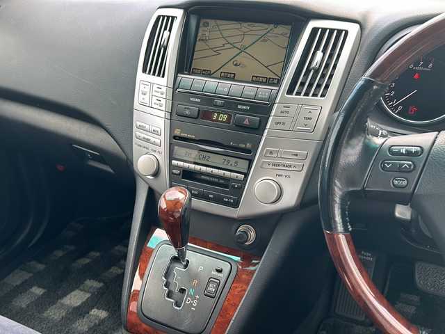 トヨタ ハリアー 240G Lパック アルカンターラ 茨城県 2012(平24)年 19万km ブラック 純正ナビ（AM/FM/DISC/MD/CD/HDD）/ETC/純正フロアマット/リモコンキー/運転席パワーシート/純正17インチアルミホイール/オートライト