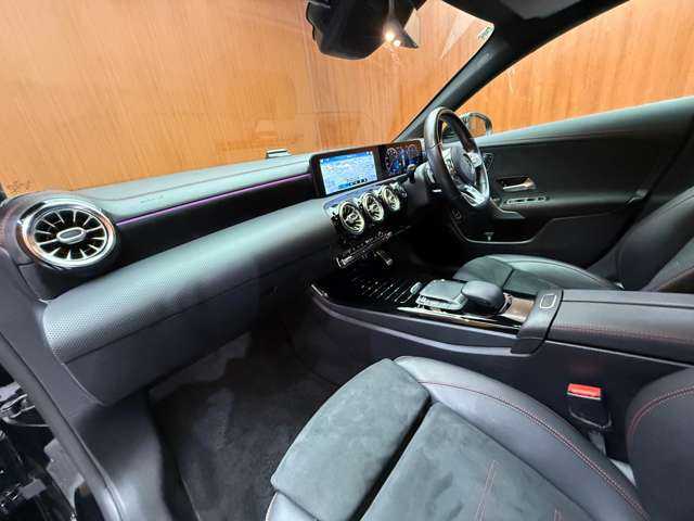 メルセデス・ベンツ Ｍ・ベンツ ＣＬＡ２００ｄ Sブレーク AMGライン 千葉県 2021(令3)年 5.8万km コスモスブラック アドバンスドＰＫＧ　/パノラマＳＲ　/ＡＣＣ　/ナビ　/ＴＶ　/Ｂｌｕｅｔｏｏｔｈ接続　/３６０°ＨＵＤ　/アンビエントライト　/シートヒーター　/電動リアゲート　/パーキングアシスト　/衝突軽減Ｂ　/ＢＳＭ　/ＬＫＡ　/ＥＴＣ