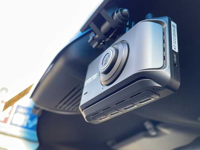 ホンダ Ｎ ＢＯＸ カスタム L ターボ スタイル+ブラック 兵庫県 2023(令5)年 2.1万km クリスタルブラックパール 登録時走行距離20893km/ターボ/ホンダセンシング/SDナビ/CD/DVD/フルセグTV/Bluetooth/両側パワースライドドア/前後ドライブレコーダー/LEDヘッドランプ/LEDフロントフォグライト/ETC/オートライト/プラズマクラスター付オートエアコン/リアヒーターダクト/前席シートヒーター/運転席シートリフター/合皮ハーフレザーシート/スペアキー1本