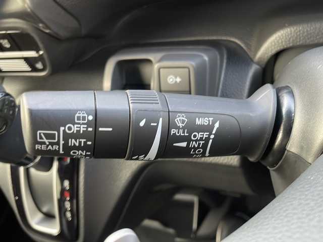 ホンダ Ｎ ＢＯＸ カスタム L ターボ スタイル+ブラック 兵庫県 2023(令5)年 2.1万km クリスタルブラックパール 登録時走行距離20893km/ターボ/ホンダセンシング/SDナビ/CD/DVD/フルセグTV/Bluetooth/両側パワースライドドア/前後ドライブレコーダー/LEDヘッドランプ/LEDフロントフォグライト/ETC/オートライト/プラズマクラスター付オートエアコン/リアヒーターダクト/前席シートヒーター/運転席シートリフター/合皮ハーフレザーシート/スペアキー1本