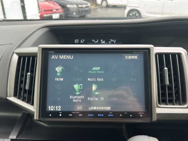 ホンダ ステップワゴン G Eセレクション 山形県 2014(平26)年 6.8万km クリスタルブラックパール 禁煙車/4WD/クルーズコントロール/寒冷地仕様/横滑り防止装置/両側パワースライドドア/純正ナビ/（Bluetooth/CD/DVD/フルセグ)/バックカメラ/フォグランプ/ステアリングスイッチ/後席モニター(TR-M70WS5)/ビルトインETC/社外AW/純正フロアマット/純正ホイールキャップスタドレス(205/65/R15・6mm)/  4本積載/電動格納ウィンカーミラー/ドアバイザー