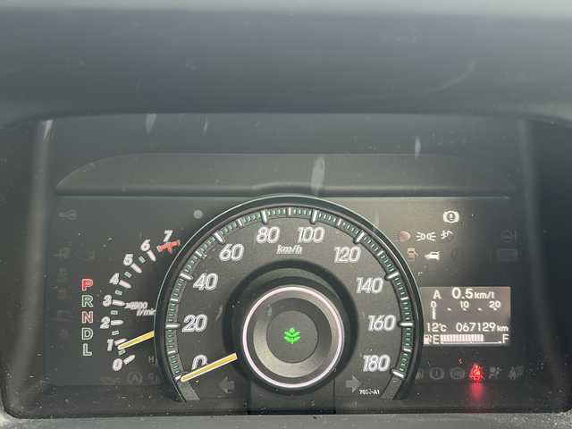 ホンダ ステップワゴン G Eセレクション 山形県 2014(平26)年 6.8万km クリスタルブラックパール 禁煙車/4WD/クルーズコントロール/寒冷地仕様/横滑り防止装置/両側パワースライドドア/純正ナビ/（Bluetooth/CD/DVD/フルセグ)/バックカメラ/フォグランプ/ステアリングスイッチ/後席モニター(TR-M70WS5)/ビルトインETC/社外AW/純正フロアマット/純正ホイールキャップスタドレス(205/65/R15・6mm)/  4本積載/電動格納ウィンカーミラー/ドアバイザー