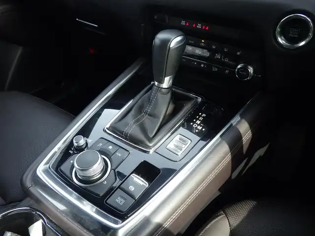 マツダ ＣＸ－８ 25S Lパッケージ 千葉県 2019(平31)年 3.1万km ジェットブラックマイカ スマートシティブレーキサポート/レーンキープ・アシスト・システム/ブラインドスポットモニタリング/アクティブ・ドライビング・ディスプレイ/パワーバックドア/ブラウンレザーシート/前席パワーシート/エアシートシートヒーター/純正SDナビ/地デジTV/【DVD/CD再生機能　Bluetooth接続】/360°ビュー・モニター/ドライブレコーダー（前後撮影）/革巻きステアリング/ステアリングヒーター/ステアリングスイッチ/ETC/LEDヘッドライト/フォグライト/ウインカーミラー/コーナーセンサー/純正19インチアルミホイル/サイド/カーテンエアバッグ/アドバンストキーレスエントリー