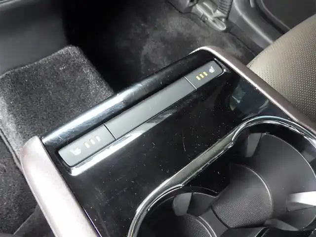 マツダ ＣＸ－８ 25S Lパッケージ 千葉県 2019(平31)年 3.1万km ジェットブラックマイカ スマートシティブレーキサポート/レーンキープ・アシスト・システム/ブラインドスポットモニタリング/アクティブ・ドライビング・ディスプレイ/パワーバックドア/ブラウンレザーシート/前席パワーシート/エアシートシートヒーター/純正SDナビ/地デジTV/【DVD/CD再生機能　Bluetooth接続】/360°ビュー・モニター/ドライブレコーダー（前後撮影）/革巻きステアリング/ステアリングヒーター/ステアリングスイッチ/ETC/LEDヘッドライト/フォグライト/ウインカーミラー/コーナーセンサー/純正19インチアルミホイル/サイド/カーテンエアバッグ/アドバンストキーレスエントリー