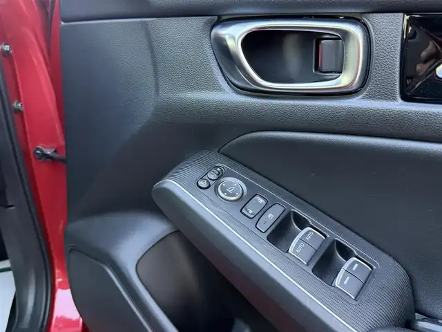 ホンダ シビック EX 香川県 2021(令3)年 4.1万km プレミアムクリスタルレッドM 純正9型コネクトナビ/・BT接続/TV/アダプティブドライビングビーム/BOSEプレミアムサウンドシステム/レザー×スウェードコンビシート/純正ドライブレコーダー/Honda SENSING/・ブラインドスポットモニター/・渋滞追従機能/10.2インチデジタルグラフィックメーター/パドルシフト/LEDフォグライト/ビルトインETC/スマホ連携/置くだけ充電/運転席8Way/助手席4Wayパワーシート/DN席ヒートシーター/社外2本出しマフラー